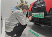 成都首批车主已申领到号牌：十分方便 很人性化_fororder_7