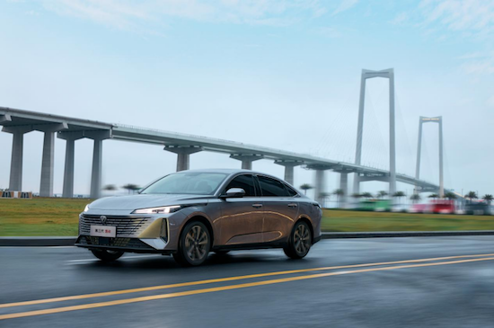【资讯】2025款第三代逸动焕新发布 搭载新蓝鲸500Bar发动机_fororder_【2】2025款第三代逸动焕新发布 搭载新蓝鲸500Bar发动机1127