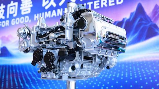 2025长城汽车智慧工厂半程马拉松 产品矩阵彰显科技实力_fororder_【新闻稿】陪妈妈跑+向爱出发++2025长城汽车智慧工厂半程马拉松燃情开跑（配图版）1275