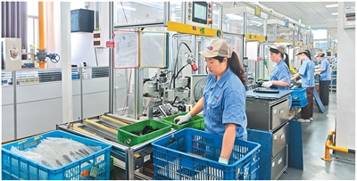 走进汽车产业链上3家企业——毫厘之间，看见“智造”力量_fororder_b65fe88f-7741-4379-96d9-42cc5ebc1570