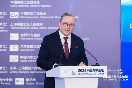 提质向未来 2025中国汽车论坛在上海嘉定举行  位置：要闻列表+移动端资讯_fororder_【1】提质向未来 2025中国汽车论坛在上海嘉定举行1854