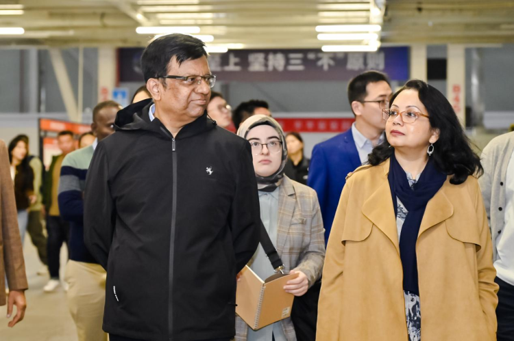 孟加拉国驻华大使穆罕默德·纳兹穆尔·伊斯兰：未来与比亚迪合作共赢的前景广阔_fororder_图片8