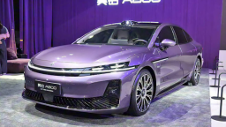 测试时速可达120Km\h  广汽昊铂A800正式启动L3级自动驾驶道路研发测试