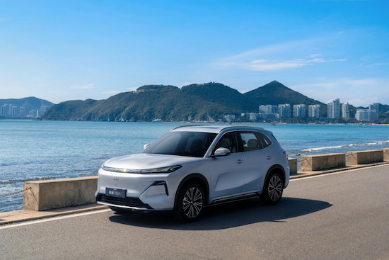 吉利汽车11月销量250136辆 新能源超12.2万辆 新能源占比约49%
