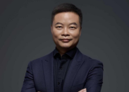 小鹏汽车发布2025年财报：全年营收767.2亿元、现金储备476.6亿元