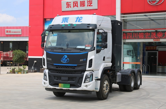 电量升至600度 乘龙H5大电量牵引车登场