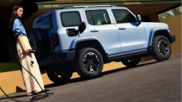 电动机、电池升级 坦克300Hi-T宁德时代版上市