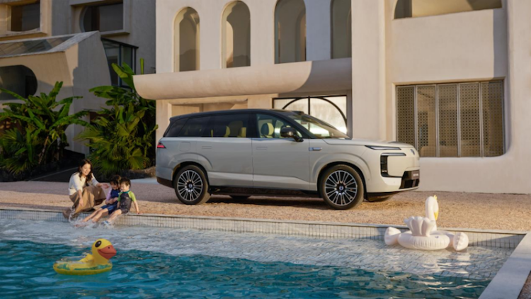 重塑家庭豪华SUV新标准 腾势N8L上市  位置：焦点图+移动端图_fororder_【2】重塑家庭豪华SUV新标准 腾势N8L上市457