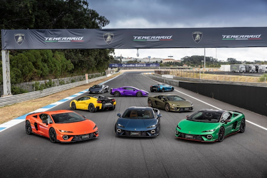 兰博基尼的四百种色彩：讲述故事与传奇 每一台都成为独一无二的永恒杰作  位置：资讯_fororder_【13】兰博基尼的四百种色彩：讲述故事与传奇 每一台都成为独一无二的永恒杰作319