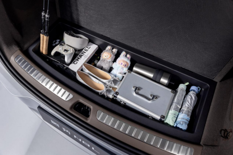 重塑家庭豪华SUV新标准 腾势N8L上市  位置：焦点图+移动端图_fororder_【2】重塑家庭豪华SUV新标准 腾势N8L上市776