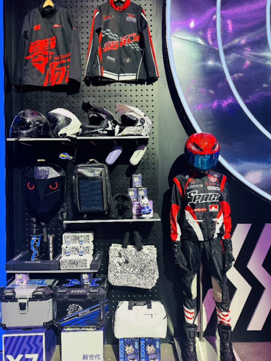 高端两轮赛道迎来“破局者” SCOOX零际携首款新时代都市科技潮摩X7全球首秀 位置：焦点图+移动端图_fororder_【5】高端两轮赛道迎来“破局者” SCOOX零际携首款新时代都市科技潮摩X7全球首秀1042