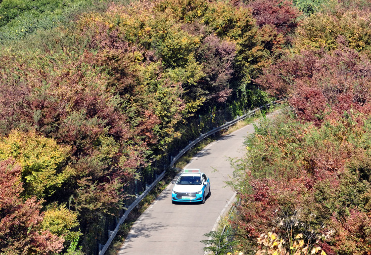 江苏常州：轿车“云公交”让出行更便捷