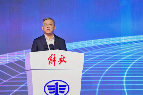 一汽解放J7创领版牵引车重磅上市