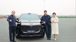 全球首款896线激光雷达SUV上场即王炸