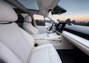 “华系豪华”发起集群冲锋：豪华车市场迎来价值重估