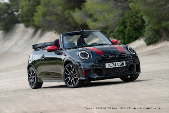 全新MINI Cooper Cabrio携全新MINI JCW Cabrio开怀驾到 位置：资讯_fororder_【6】全新MINI Cooper Cabrio携全新MINI JCW Cabrio开怀驾到53