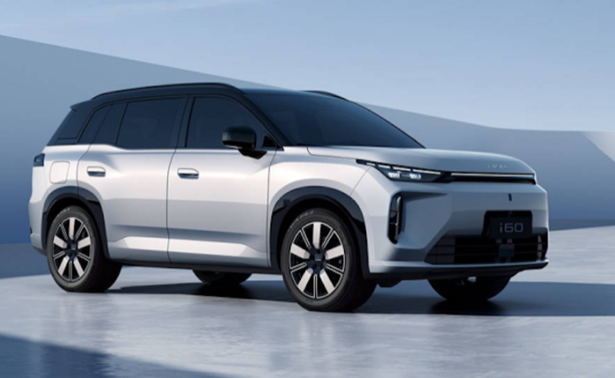 告别里程焦虑 210km纯电续航+1240km综合续航 埃安i60增程版上市