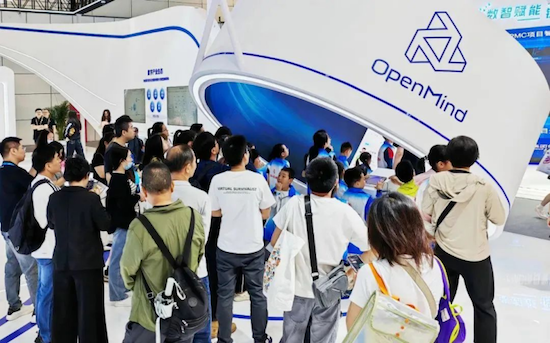 稳中快进 创新提质 中国一汽2025年上半年销售整车超157万辆 位置：资讯_fororder_【7】稳中快进 创新提质 中国一汽2025年上半年销售整车超157万辆1529