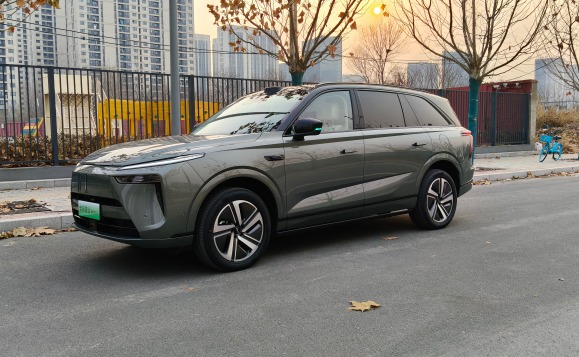 初心不改 为爱进阶 魏牌全新蓝山智能进阶版上市_fororder_微信图片_20251223095447_3789_766