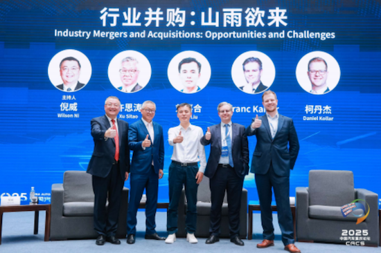 京西智行刘喜合在中国汽车重庆论坛上呼吁为用户提供真正价值_fororder_【1】京西智行刘喜合在中国汽车重庆论坛上呼吁为用户提供真正价值217