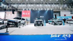 【资讯+移动端资讯】“智能越野第一车”东风猛士M817闪耀2025华中国际车展