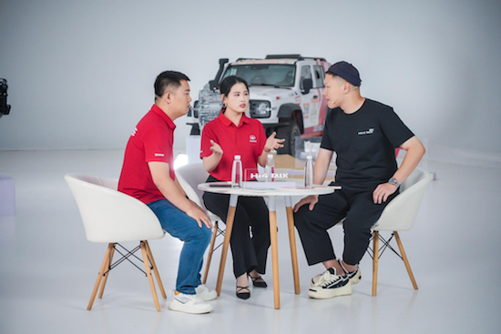 “Hi4 Talk嗨聊会”第二期开播 带你解锁环塔冠军动力的奥秘 位置：资讯+移动端资讯_fororder_【3】“Hi4 Talk嗨聊会”第二期开播 带你解锁环塔冠军动力的奥秘154