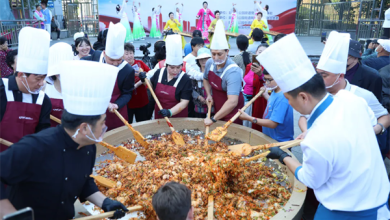 来多彩延边 庆中华佳节 各族家庭在延吉共享民族歌舞美食盛宴