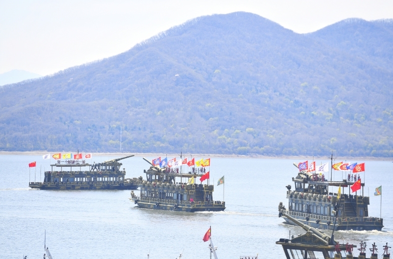 2025松花湖开江鱼美食季拉开帷幕