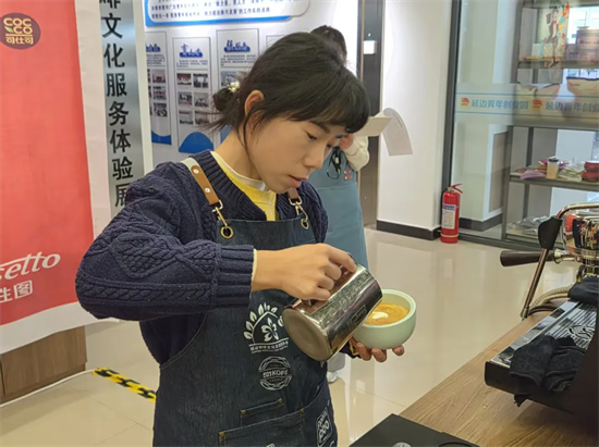 2025 EBC“八点咖啡”杯新人王拉花赛延吉赛区活力开赛_fororder_吉林八点咖啡1