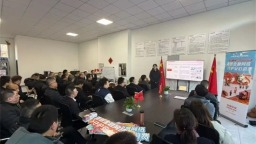 公益金融反诈骗知识小课堂活动走进首汽约车