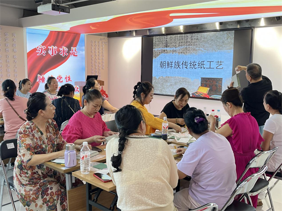 延吉西市场商圈联合党委开展非遗纸工艺体验活动_fororder_图片2