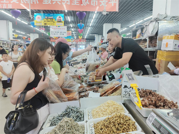 延边特产“飞”向全国 延吉市西市场迎来销售旺季_fororder_吉林特产1