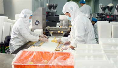 佳节将至 延吉元宵市场供销两旺