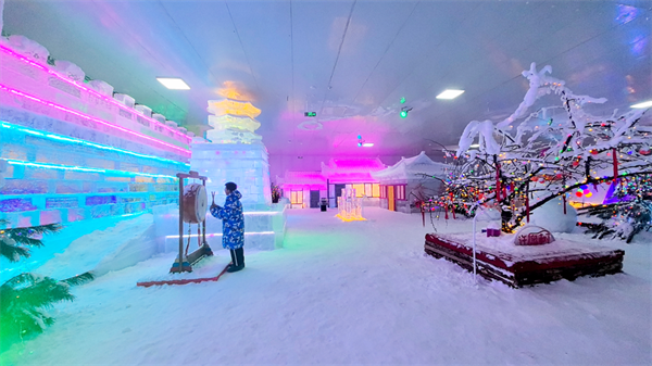 延吉山江冰雪小镇：夏日里的冰雪狂欢地_fororder_吉林冰雪小镇3