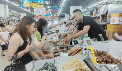 延边特产“飞”向全国 延吉市西市场迎来销售旺季