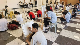 延吉市中小学生第十七届“少星杯”美术、书法现场比赛开幕