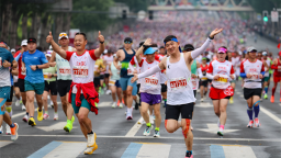 2026一汽红旗长春马拉松鸣枪开跑