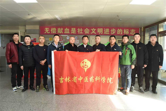 第四届吉林省“最美退役军人”荆涛：戎装换白衣 军魂铸医魂_fororder_退役军人荆涛3