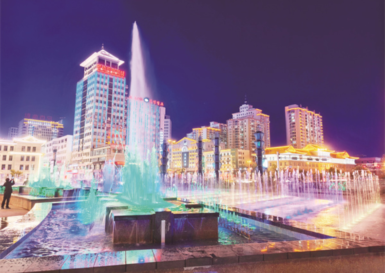 延吉青年广场音乐喷泉焕新回归点亮夜色_fororder_大图吉林