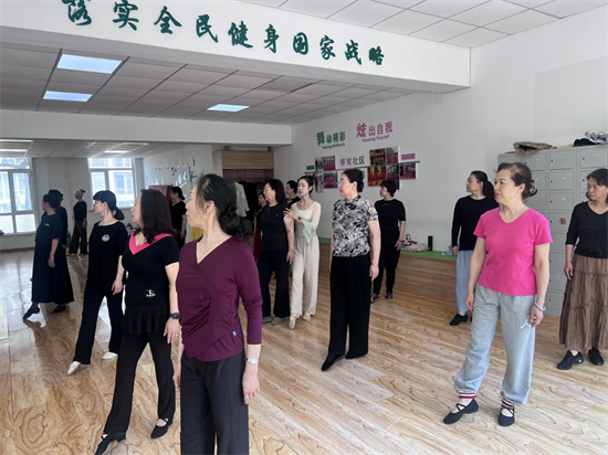 长春净月高新区永兴街道柳莺社区开办老年大学社区教学点_fororder_图片 1
