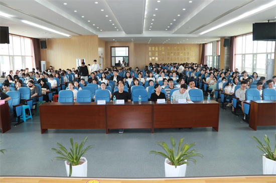 延吉600余名新任教师参加钢笔字书写考核 夯实教学基本功_fororder_吉林教师考核