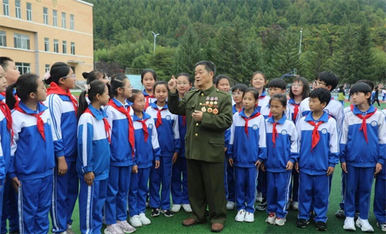 第四届吉林省“最美退役军人”金万春：用足迹刻英名 用声音传红魂_fororder_退役军人金万春3