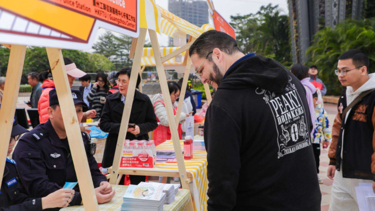 烟火气里见国际范！广州“一刻钟便民生活圈”让世界爱上“广式生活”_fororder_验货3