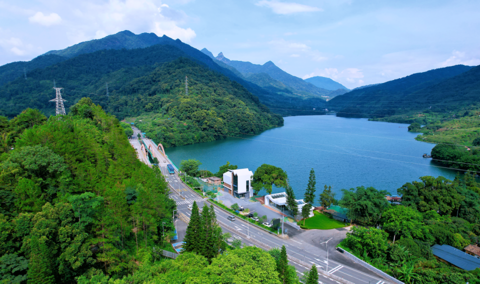 从化环南昆山—罗浮山引领区建设提速 最美旅游公路驿站启用_fororder_图片5