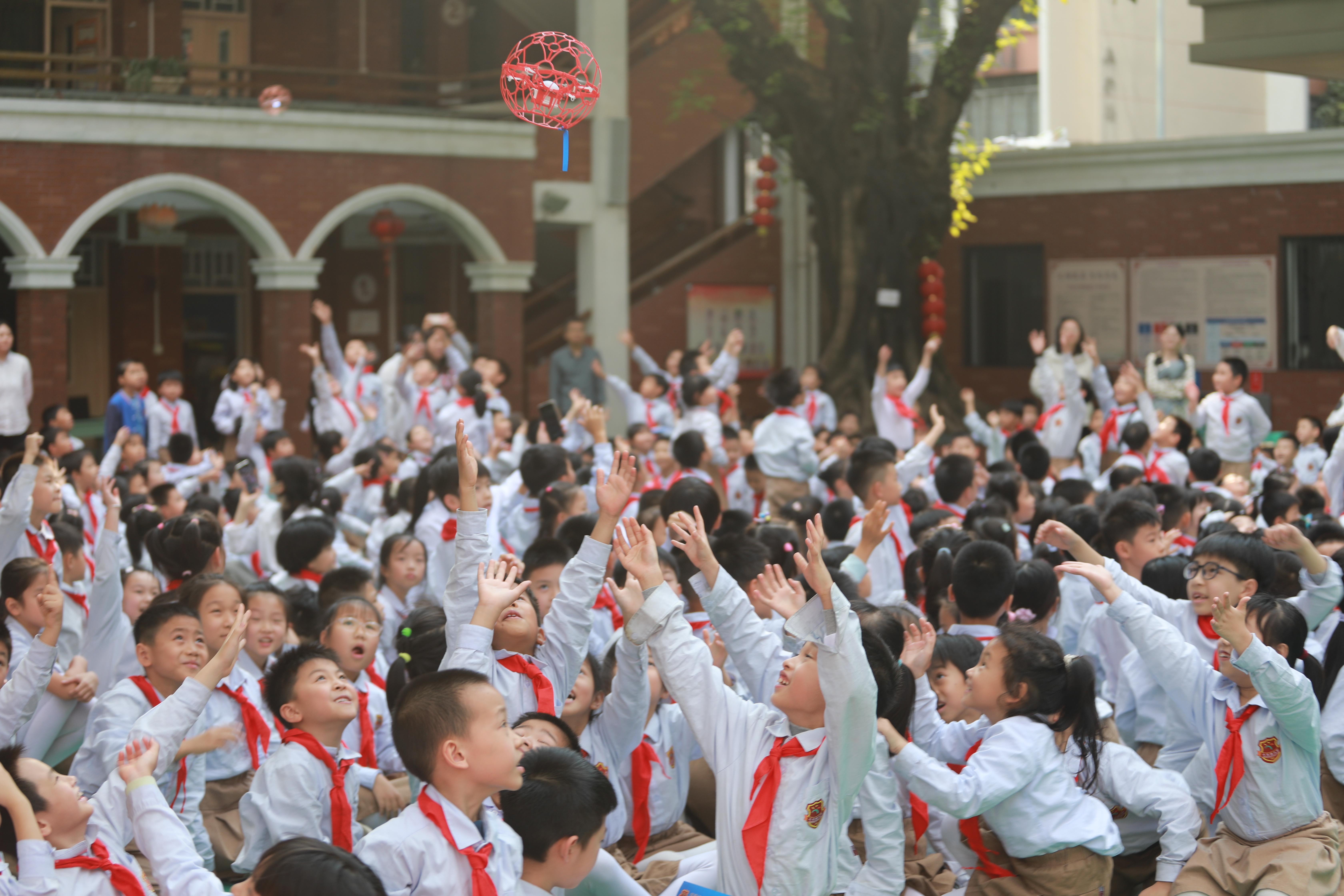 广州小北路小学科技节闭幕 创新火花照亮未来之路