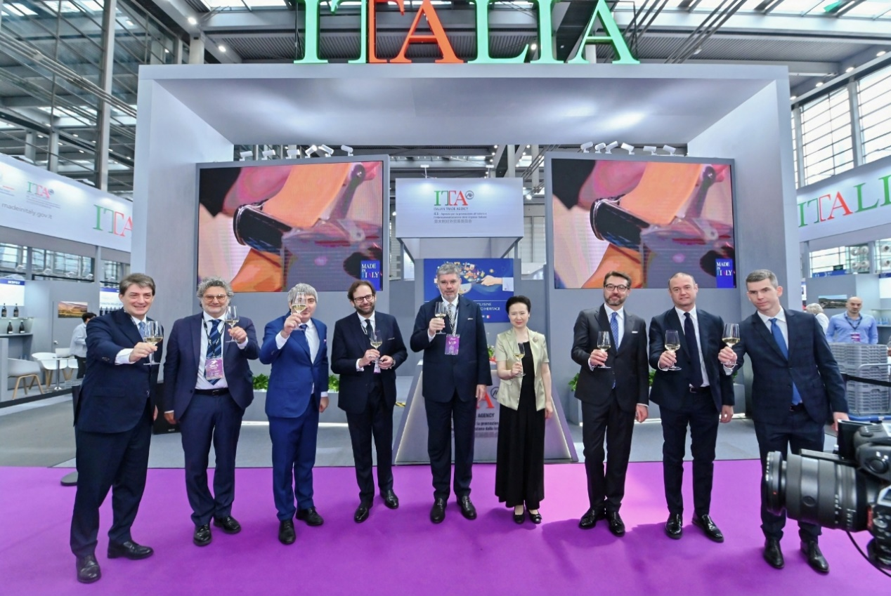 第三届Wine to Asia 国际葡萄酒与烈酒展览会在深圳开幕_fororder_图片3