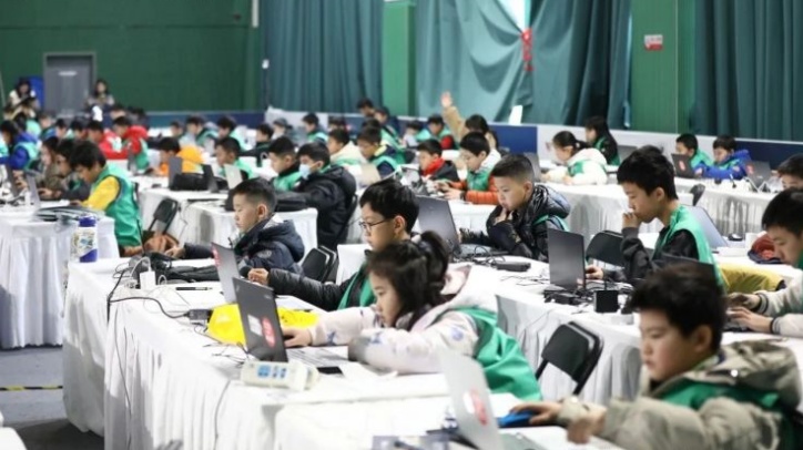 从化两位学子喜获世界机器人大赛全国二等奖_fororder_44