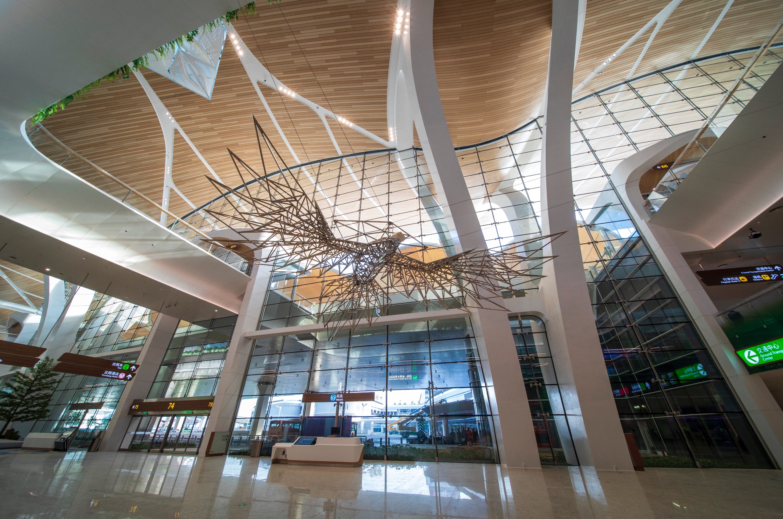 在广州白云机场T3邂逅公共艺术，每一处都是岭南与世界的温柔对话_fororder_5