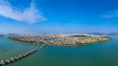 Grandma’s Chaozhou: Once You’re Here, You’re One of Us