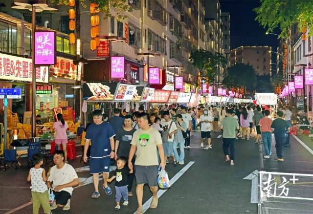 魅力新华：老与新的辩证法